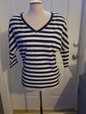 Aeropostale Black and White Striped V-Neck Short Sleeve Top